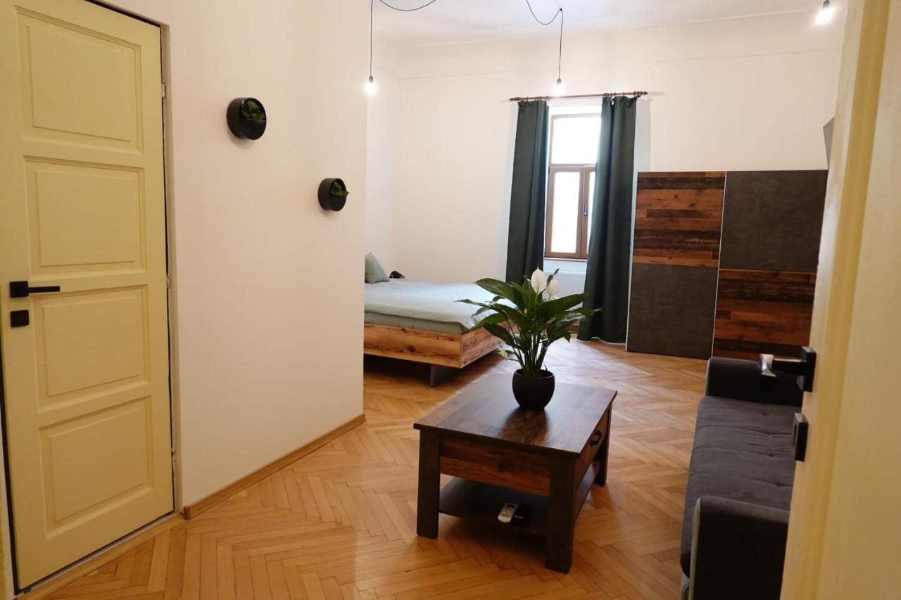 The Industrique Home - 3 Bedroom Apartment Timisoara Exterior foto