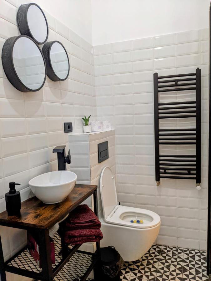 The Industrique Home - 3 Bedroom Apartment Timisoara Exterior foto